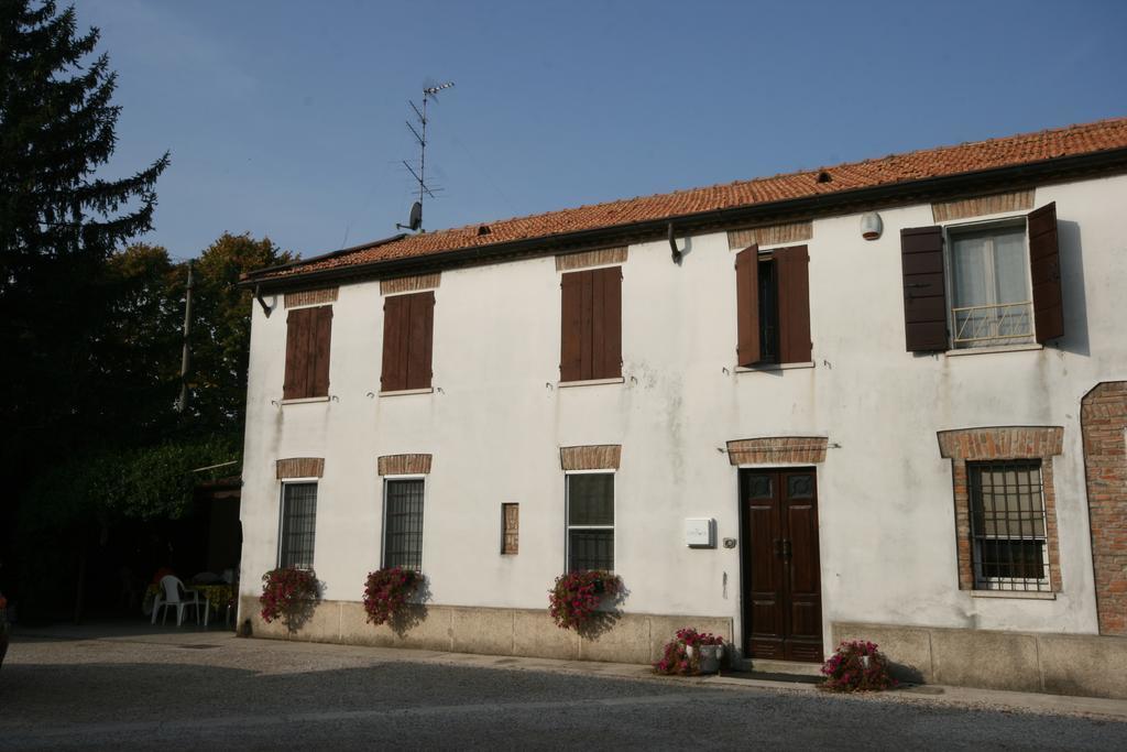 Corte Posta B&B - Parcheggio E Bagno In Camera Mantova Exterior foto